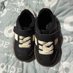 Baby Shoes Size 5.5