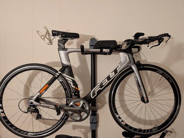 Felt DA4 Triathlon Bike - 56cm Carbon + Smart Trainer & Accessories