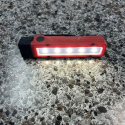 Milwaukee Magnetic Worklight