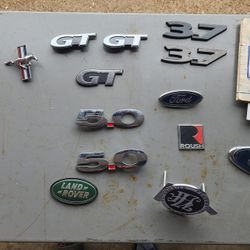 *** MUSTANG FORD ROUCH LAND ROVER ETC CAR EMBLEM'S ***