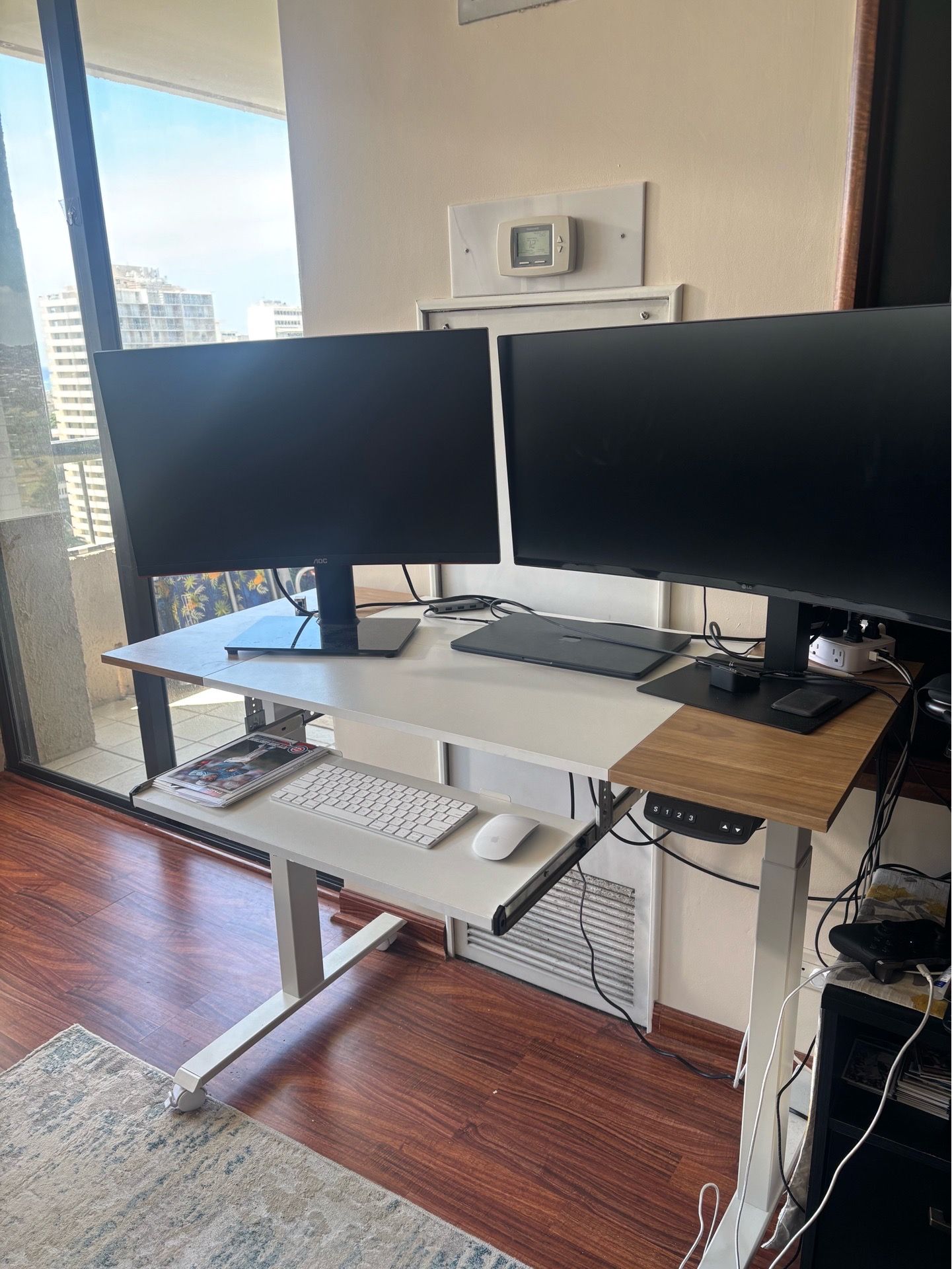 Electric desk