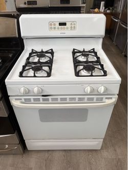 All white Hotpoint stove