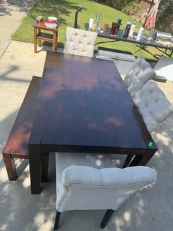 Dining room set