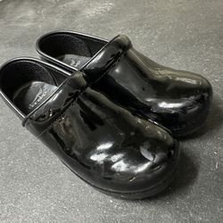 Dansko Women Black Shoes Size 37