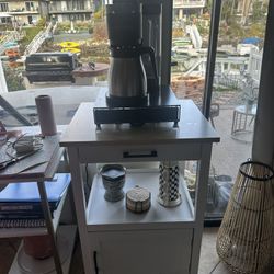 Elegant Bar Cart in Excellent Condition