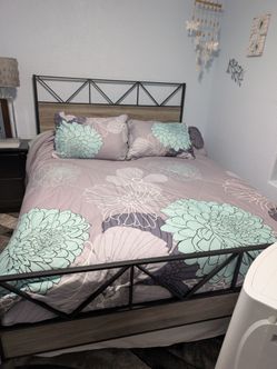 Queen Comforter