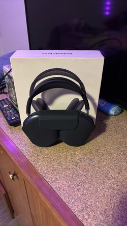 Apple AirPods Max Headphones with Box