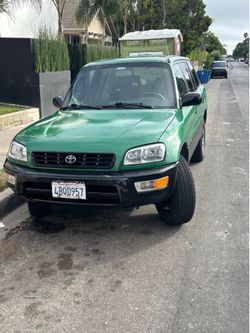 1998 Toyota Rav5
