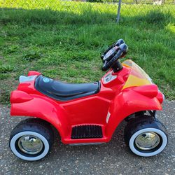Disney's Mickey Mouse Toddler Power Quad 