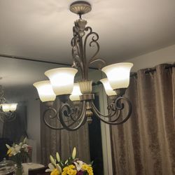 Chandelier 