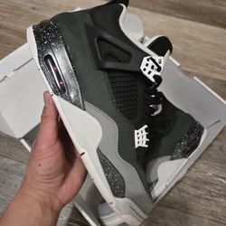 Jordan 4 Sz 11