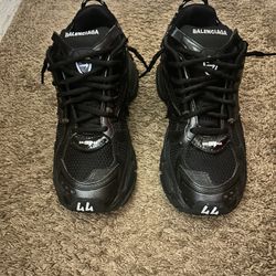 Balenciaga runners size 44