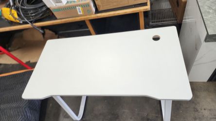 Desk for  kids drawing computer or small TV