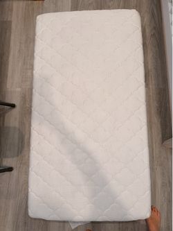 Newton Waterproof Crib Mattress (White)