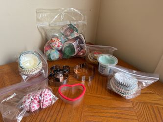 Bakery cup cake forms (different sizes) all for $10