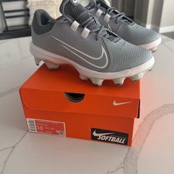 Nike Women Softball Cleats