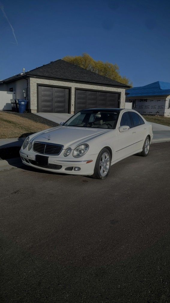 2006 Mercedes-Benz E-Class