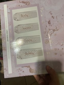4 Piece Glass Set