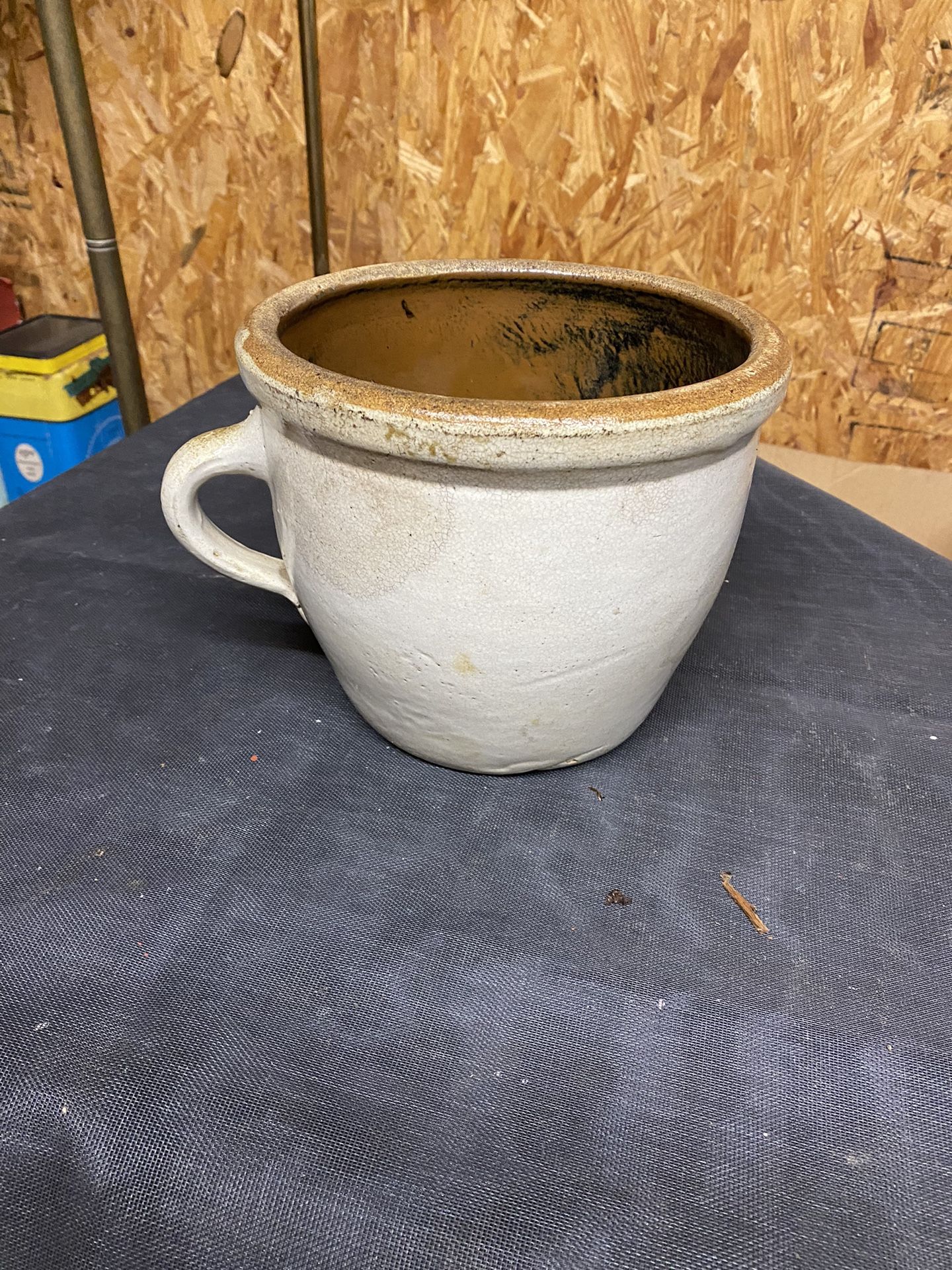 Crock W Handle