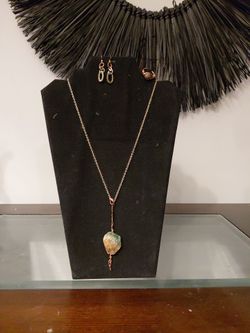 ​👑 Luxury Raw Uncut Gemstone Copper Set — Wire-Wrapped Pendant, Link Earrings & Ring
