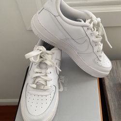 Woman’s Air Force 1