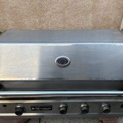 38″ Built‑In Excalibur BBQ with Dual Side Burners