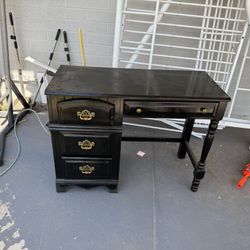 Small Desk With 3 Drawers 