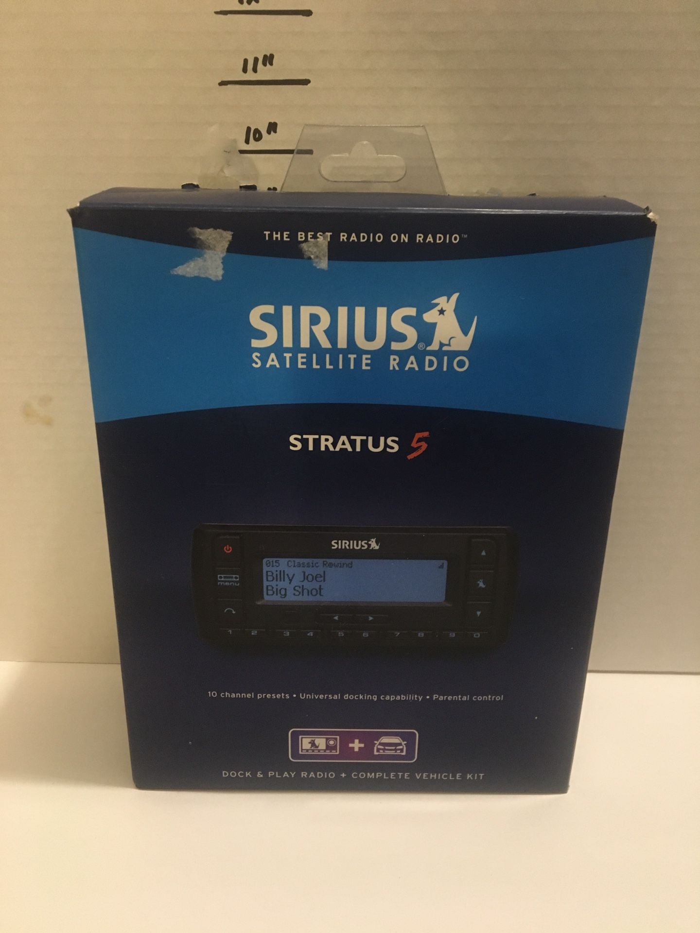 Sirius satellite radio stratus 5 dock and play radio and complete car kit