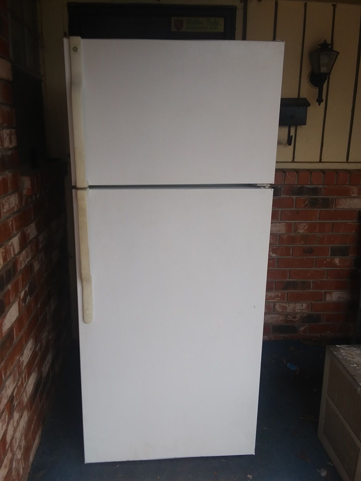 GE refrigerator