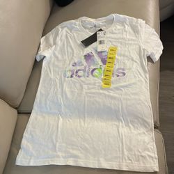 New Adidas T-Shirt Size Small