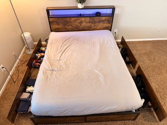 Queen Size Bed Frame, Mattress & Pillow Topper