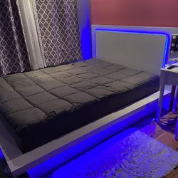 Queen Size Led Platform Bed