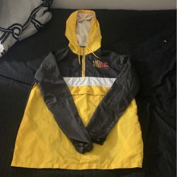 Size (M) Black/Yellow Hoodie