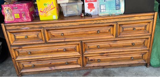 Dresser