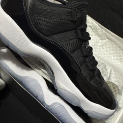 Jordan 11 lows retro space jams