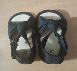 Tiny baby girl sandals 10
