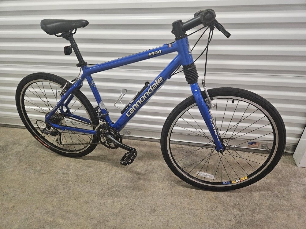 Cannondale F500 Mountain Bike