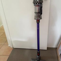 Dyson V11 Torque Drive Cordless Vacuum Cleaner 