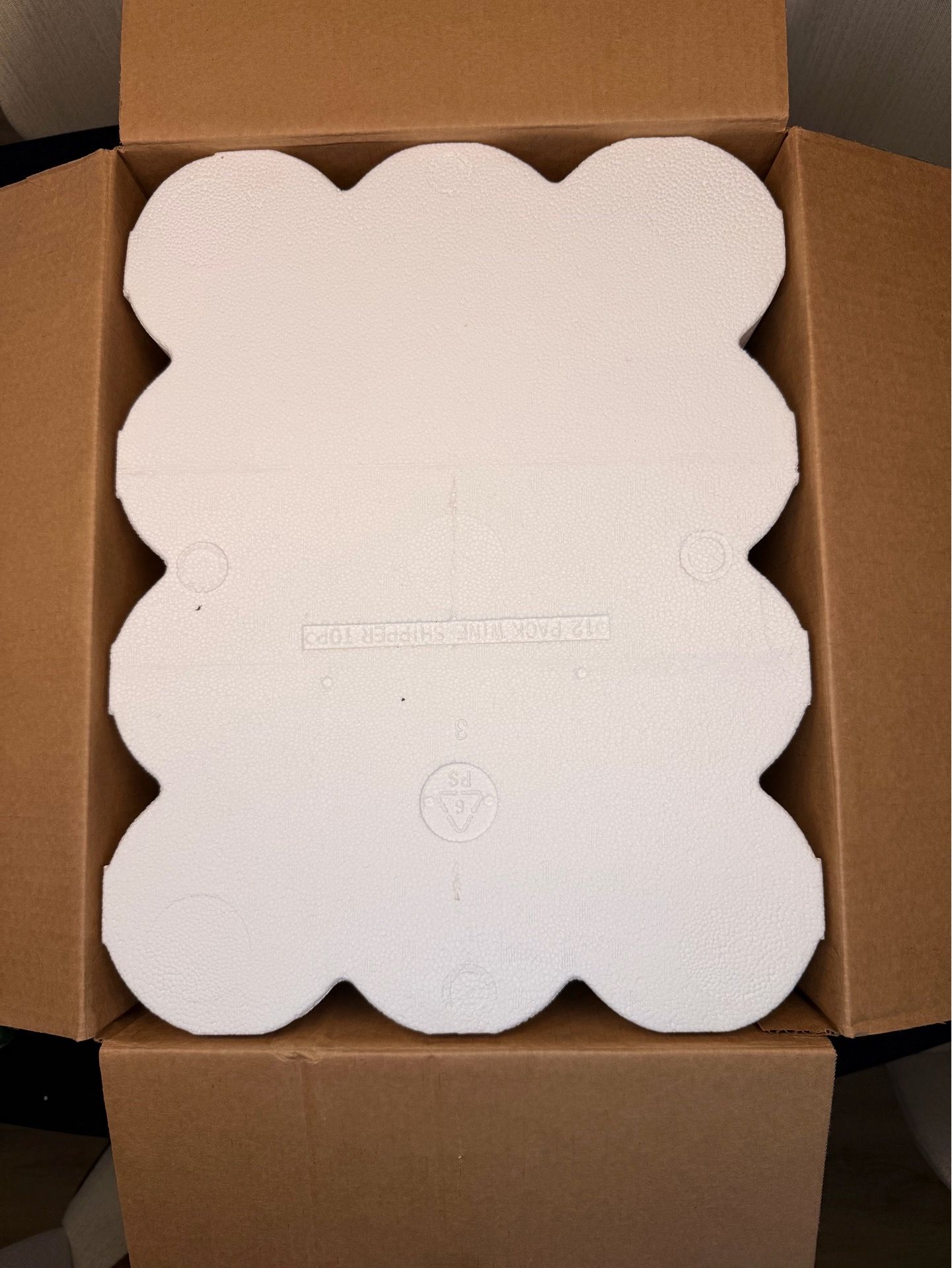 12 Bottle Foam Shipping Insert – 15” Tall