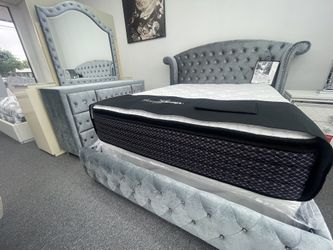 Queen Bed Set 
