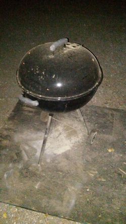 Weber grill. (large)