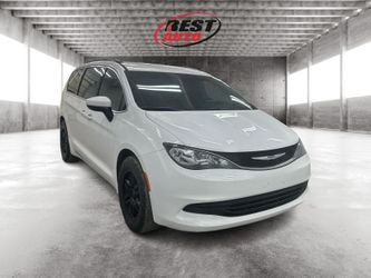 2020 Chrysler Voyager