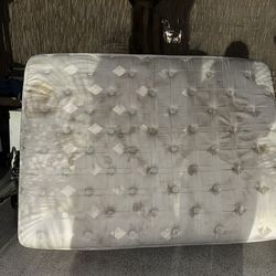 Free!! Full size mattress