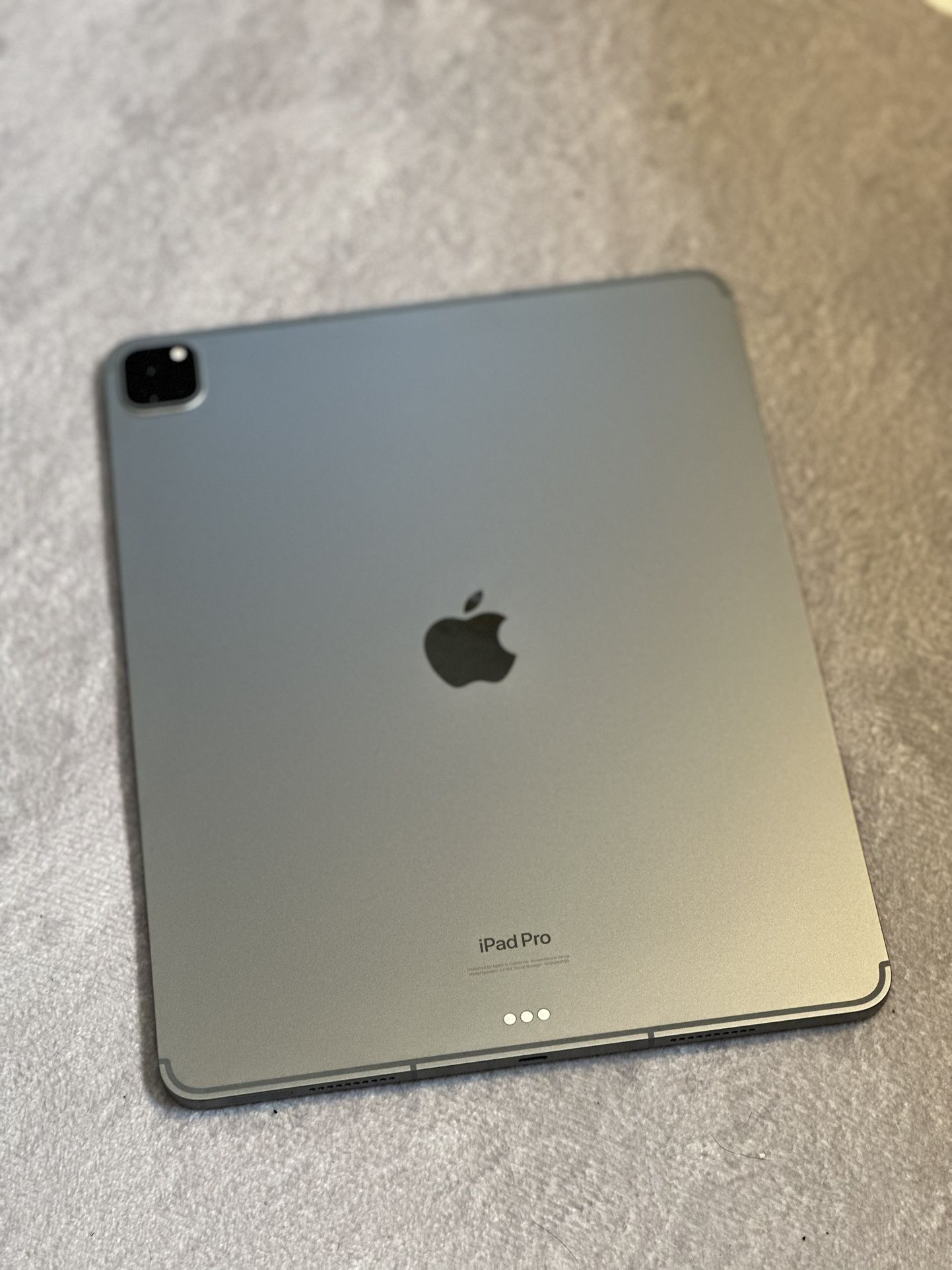 Apple iPad Pro 12.9 6th Gen 256GB Cellular Unlocked