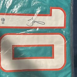 Signed Tyreek Hill Jersey