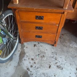 Full Size Bedroom Set With Nightstands 