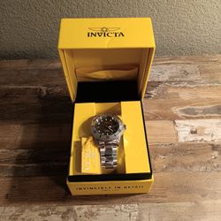Invicta Men's Pro Diver 48mm Silver Tone Quartz Watch