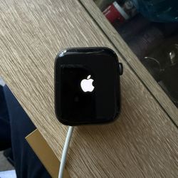 Apple Watch SE 44mm