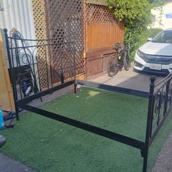 Bed frame Queen size