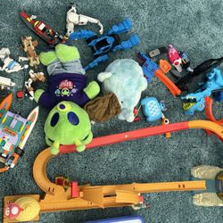 Toy Lot $8